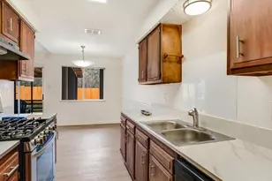3908 Holt Dr, Austin, TX 78749 - Photo 7