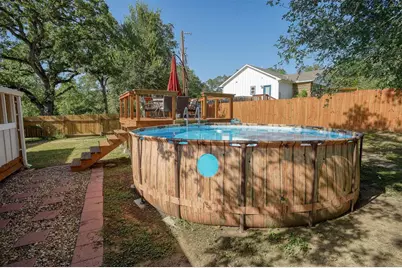 1217 Jones Street, Smithville, TX 78957 - Photo 21