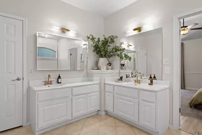 17060 Conway Springs Court, Austin, TX 78717 - Photo 15