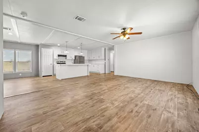 260 Castellana Way, Elgin, TX 78621 - Photo 7