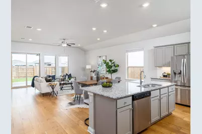 8204 Silhouette Street, Austin, TX 78744 - Photo 5