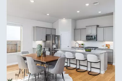 8204 Silhouette Street, Austin, TX 78744 - Photo 5