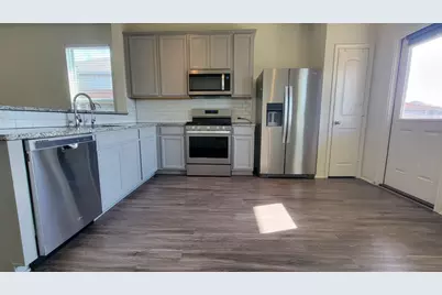 242 Thornless Circle, Buda, TX 78610 - Photo 7