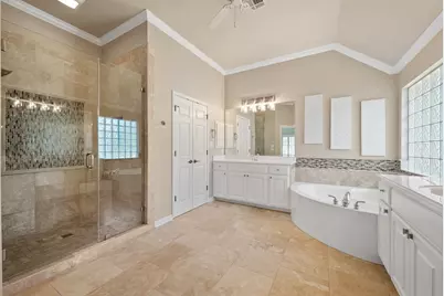 12709 Pinto Chase Court, Austin, TX 78732 - Photo 19