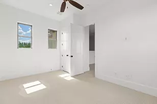 1124 Co Rd 301, Elgin, TX 78621 - Photo 27