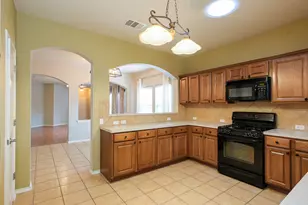 10312 Lone Pine Ln, Austin, TX 78747 - Photo 9