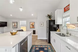 1403 Minnie Dr, Austin, TX 78732 - Photo 9