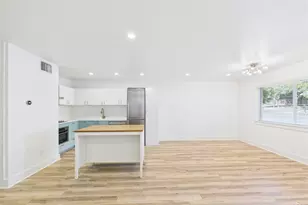 1208 Enfield Rd, Austin, TX 78703 - Photo 9