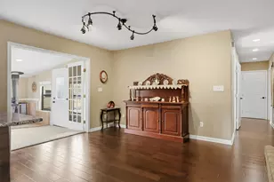410 N Burnet St, Manor, TX 78653 - Photo 11