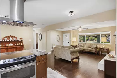 410 N Burnet Street, Manor, TX 78653 - Photo 9