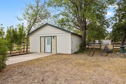 410 N Burnet Street, Manor, TX 78653 - Photo 23