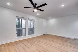 704 W 21st St, Austin, TX 78705 - Photo 1