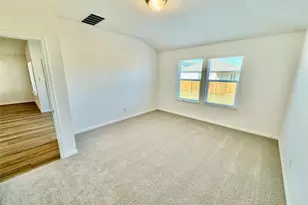 155 Fossil Dr, Kyle, TX 78640 - Photo 3