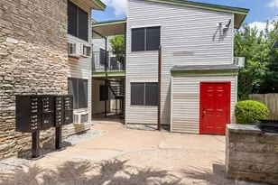 4314 Gillis St, Austin, TX 78745 - Photo 9