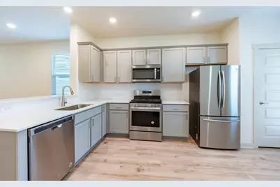 10801 Meris Lane, Austin, TX 78754 - Photo 9