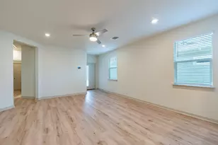 10801 Meris Ln, Austin, TX 78754 - Photo 5