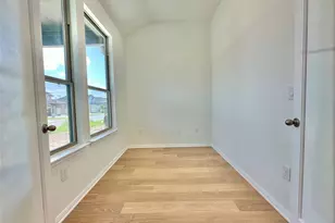 6151 Marsh Ln, Buda, TX 78610 - Photo 9
