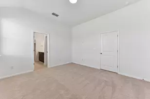 6151 Marsh Ln, Buda, TX 78610 - Photo 9