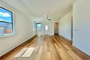 6151 Marsh Ln, Buda, TX 78610 - Photo 7