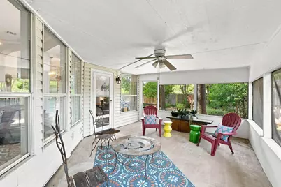 302 N Carriage Hills Drive, Georgetown, TX 78626 - Photo 19