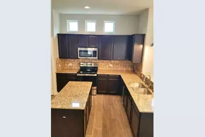 160 Lakeview Court, Kyle, TX 78640 - Photo 3