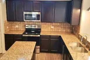 160 Lakeview Ct, Kyle, TX 78640 - Photo 3