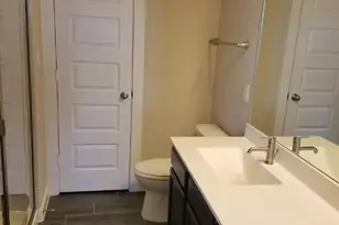 160 Lakeview Ct, Kyle, TX 78640 - Photo 5