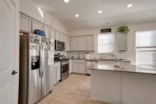 401 Duroc Dr, Hutto, TX 78634 - Photo 5
