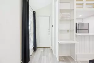 1000 W 26th St, Austin, TX 78705 - Photo 5