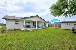 502 Metcalfe St, Rockdale, TX 76567 - Photo 23