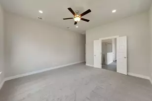 216 Crescent Heights Dr, Georgetown, TX 78628 - Photo 13