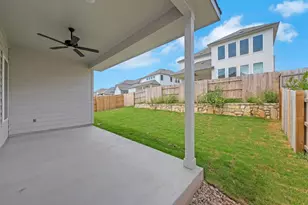 216 Crescent Heights Dr, Georgetown, TX 78628 - Photo 23