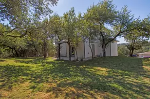 10115 Longhorn Skyway, Dripping Springs, TX 78620 - Photo 29