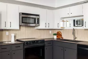 1821 Westlake Dr, Austin, TX 78746 - Photo 7