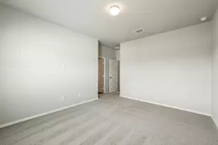 107 Honeybee Ln, Elgin, TX 78621 - Photo 13