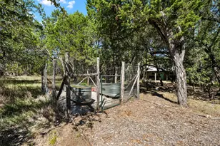 2422 Stagecoach Ranch Rd, Dripping Springs, TX 78620 - Photo 37