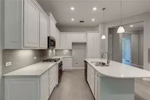 107 Cartwheel Bend, Austin, TX 78738 - Photo 5