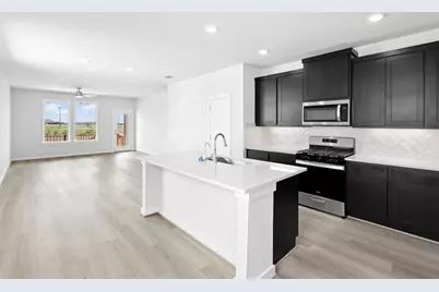 1518 Bluff Path, New Braunfels, TX 78130 - Photo 7