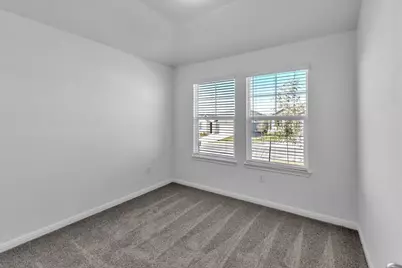 5009 Hazelnut Lane, Del Valle, TX 78617 - Photo 5