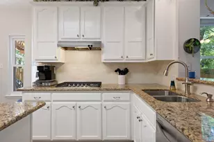 12813 Withers Way, Austin, TX 78727 - Photo 11