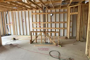 316 Sleep Holw, Jarrell, TX 76537 - Photo 5