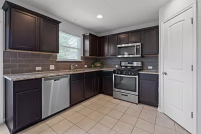 134 Friendship Oak Drive, San Marcos, TX 78666 - Photo 9