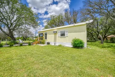 504 N Avenue N, Johnson City, TX 78636 - Photo 9