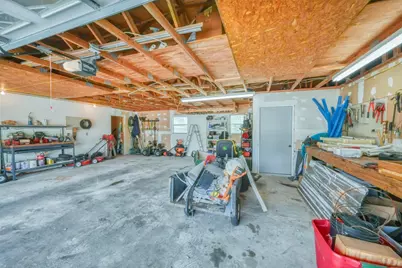 504 N Avenue N, Johnson City, TX 78636 - Photo 23