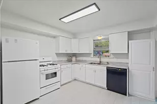1115 Sycamore St, San Marcos, TX 78666 - Photo 7