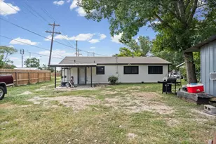 1115 Sycamore St, San Marcos, TX 78666 - Photo 23