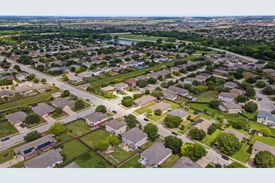 605 Holbrooke Street, Hutto, TX 78634 - Photo 9