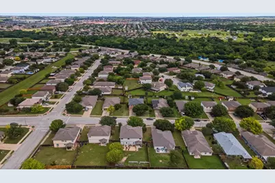 605 Holbrooke Street, Hutto, TX 78634 - Photo 39