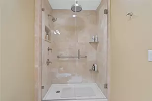 555 E 5th St, Austin, TX 78701 - Photo 19