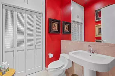 555 E 5th Street #911, Austin, TX 78701 - Photo 17